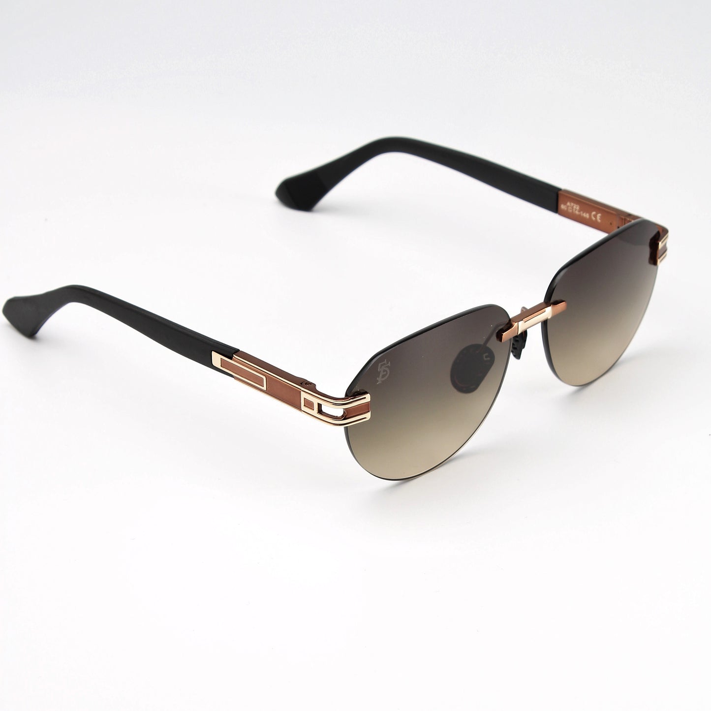 VOMAD SUNGLASSES